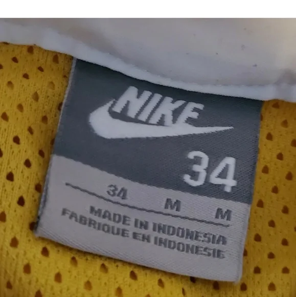 Vintage retro NIKE Shorts yellow Bermuda swim shorts 34" summer Holiday - Picture 7 of 9